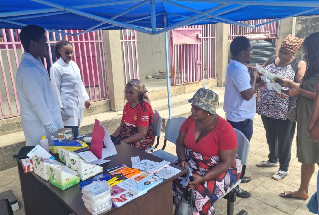 Medir é Prevenir, Saúde é Garantir: Feira de Saúde na Farmácia Chamanculo